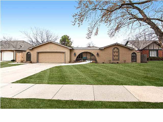 8619 E Brookhollow, Wichita, KS 67206