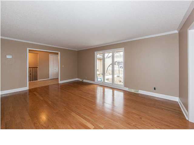 8619 E Brookhollow, Wichita, KS 67206
