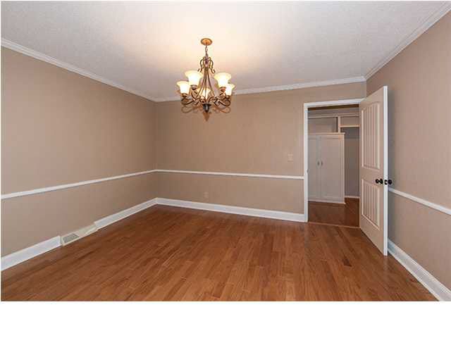 8619 E Brookhollow, Wichita, KS 67206