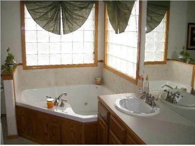 6030 SE Bluestem Rd, Leon, KS 67074