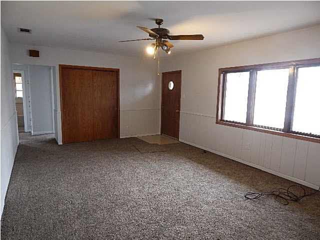 922 E 19th, Winfield, KS 67156