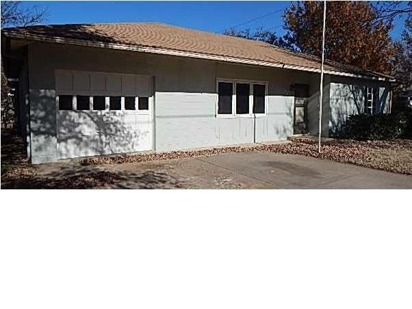 922 E 19th, Winfield, KS 67156