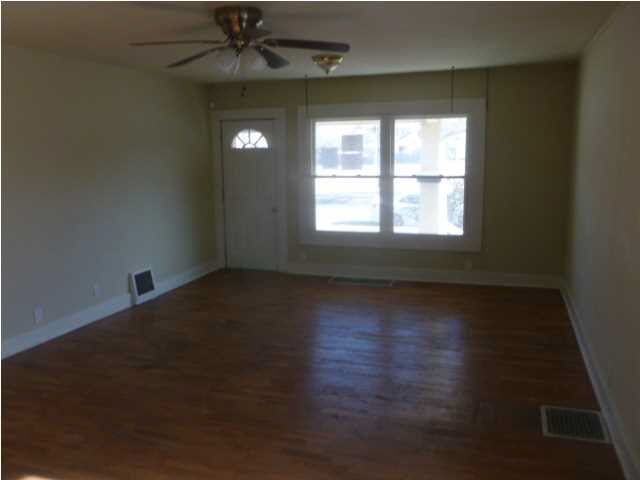 643 S Grove St, Wichita, KS 67211