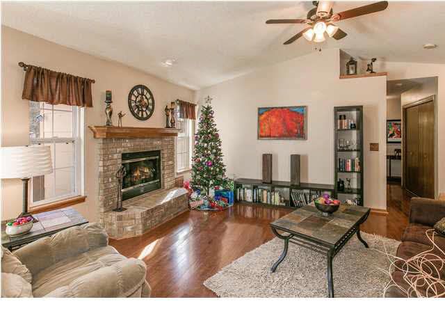 2506 S Beech St, Wichita, KS 67210