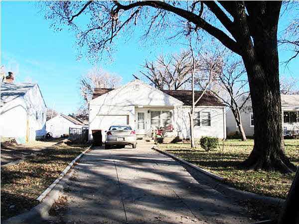 1118 S Elizabeth, Wichita, KS 67213