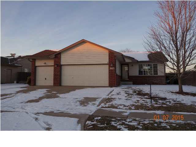 1718 E Springfield St, Goddard, KS 67052