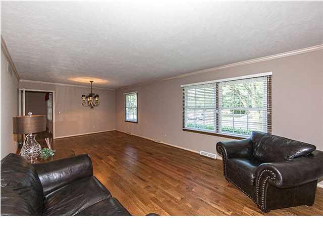 702 N Doreen, Wichita, KS 67206