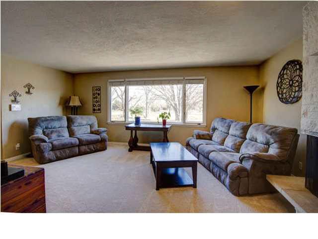 4219 E Charron Ln, Wichita, KS 67220