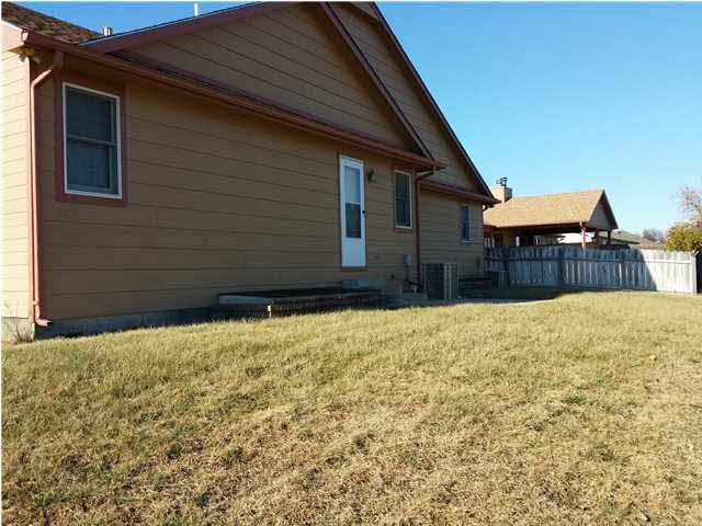 204 W 1st St, Andover, KS 67002
