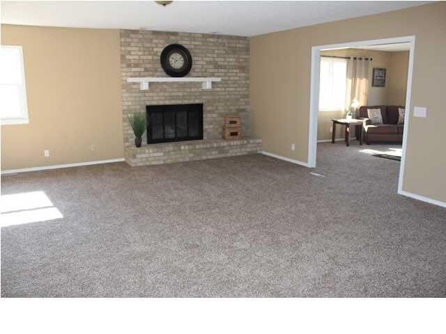 9209 E Lincoln Ct, Wichita, KS 67207