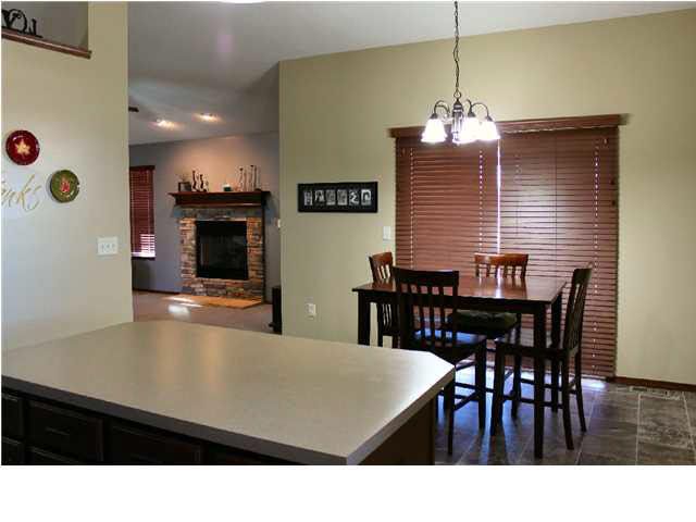 2302 Highridge Ct, Park City, KS 67219