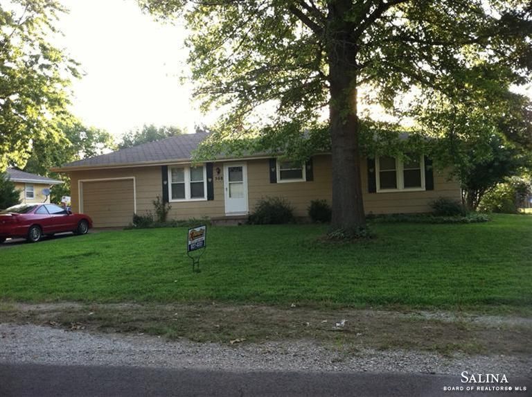 508 N Struble, Bennington, KS 67422
