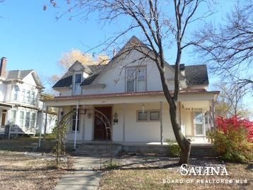 803 N Cedar, Abilene, KS 67410