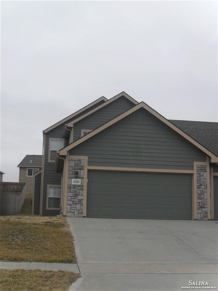 2120 Brooke Bend, Junction City, KS 66441