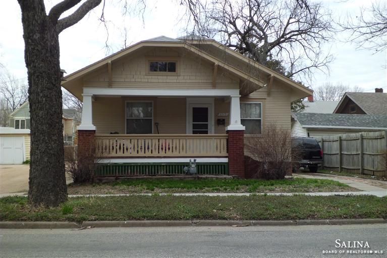 1313 S 9 Th St, Salina, KS 67401