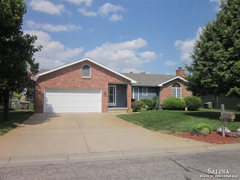 2305 Linden, Salina, KS 67401