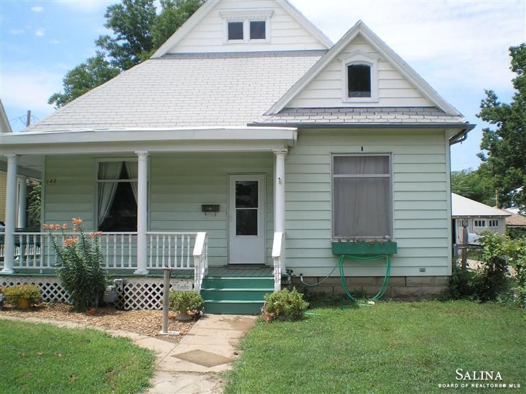 143 N 10th, Salina, KS 67401