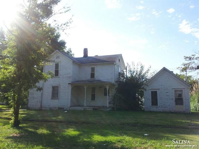 520 N Mulberry St, Abilene, KS 67410
