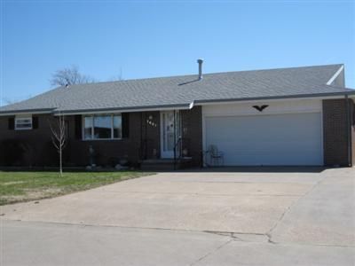 1627 N Brooks, Russell, KS 67665
