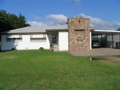 280 N Washington, Great Bend, KS 67530