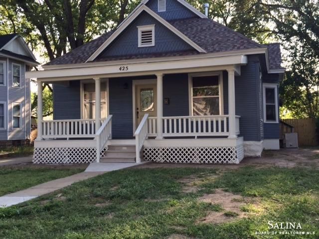 425 S 10th St, Salina, KS 67401