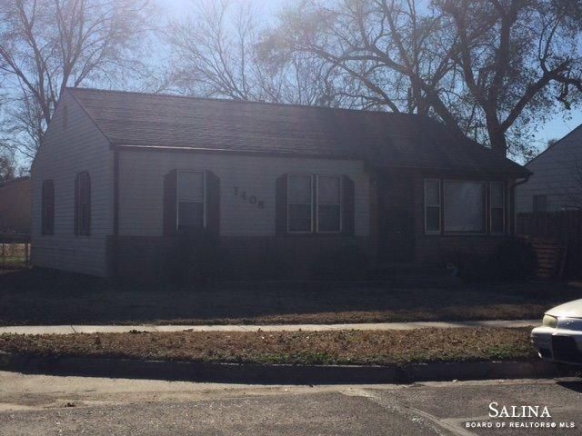 1408 Gypsum Ave, Salina, KS 67401