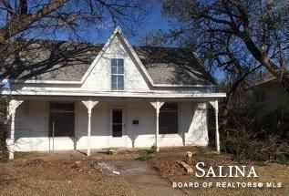 915 Stanberry St, Ellsworth, KS 67439