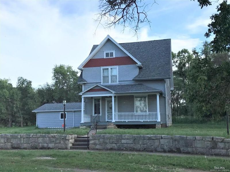 3612 E Rose Hill Rd, Assaria, KS 67416