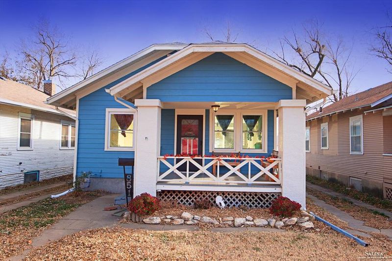 851 S 5th St, Salina, KS 67401