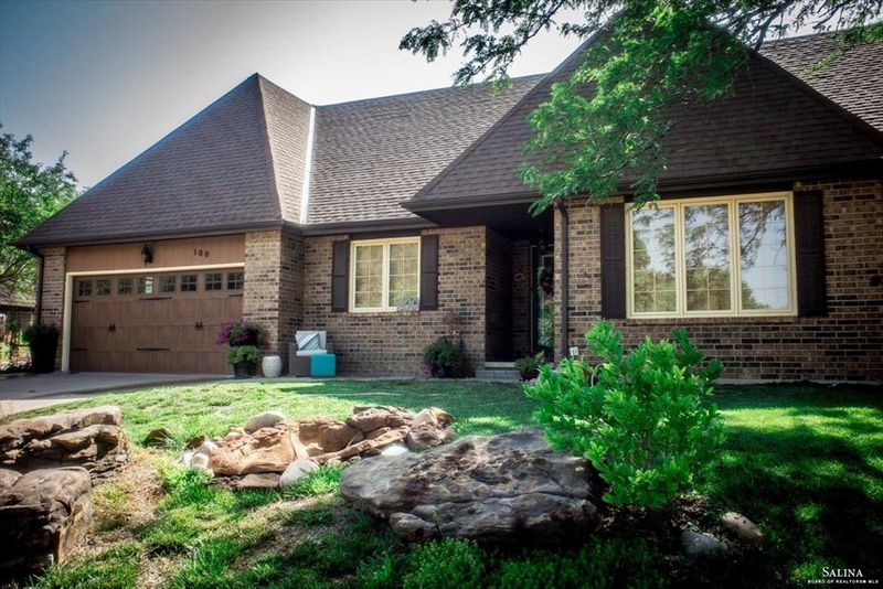 100 N Estates Dr, Salina, KS 67401