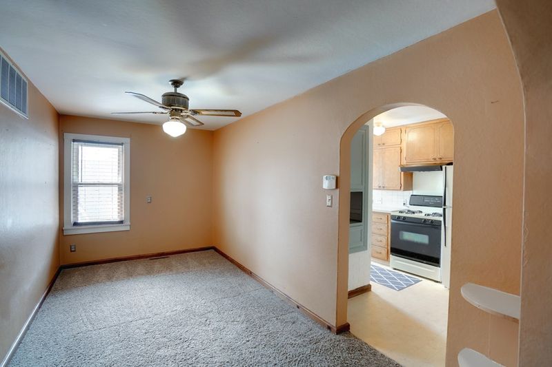 300 E Ellsworth Ave, Salina, KS 67401