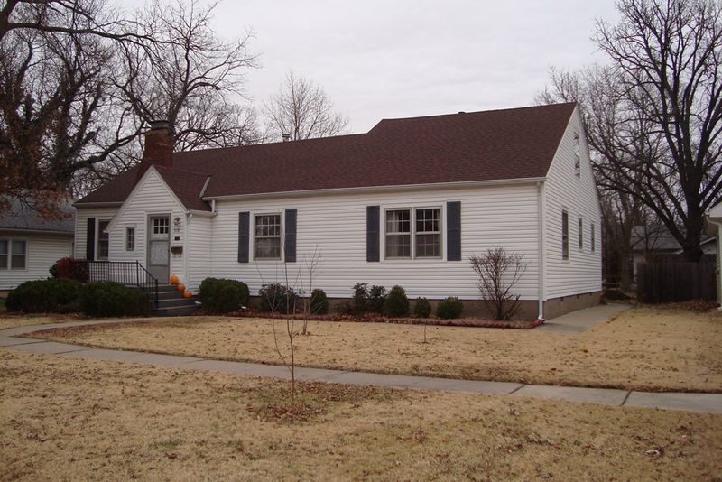 310 Locust, Marion, KS 66861