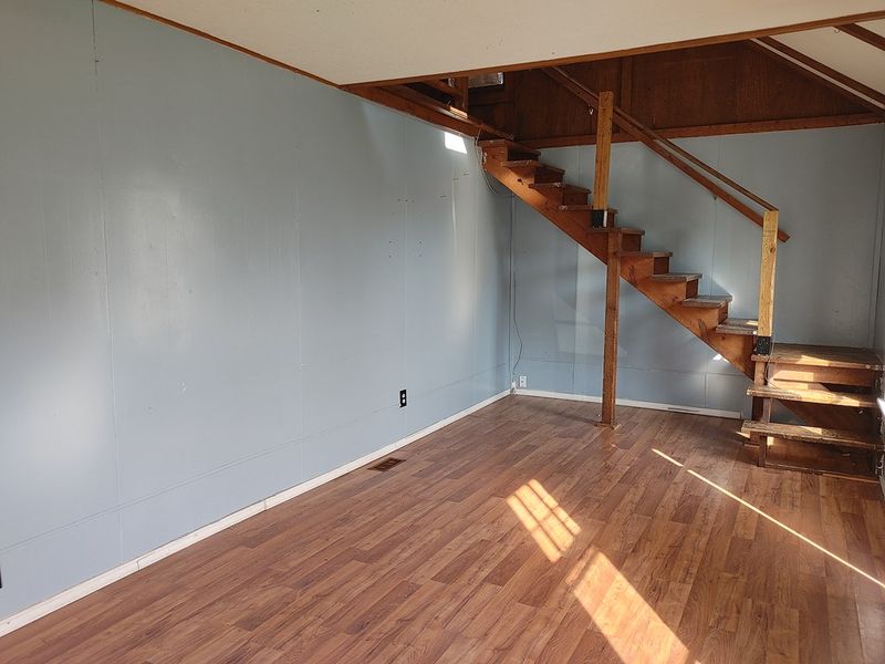 623 E 1st, Russell, KS 67665