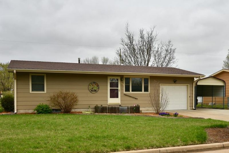 601 Marvin Ave, Salina, KS 67401