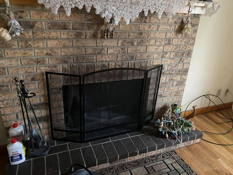 1015 Susank Rd, Hoisington, KS 67544