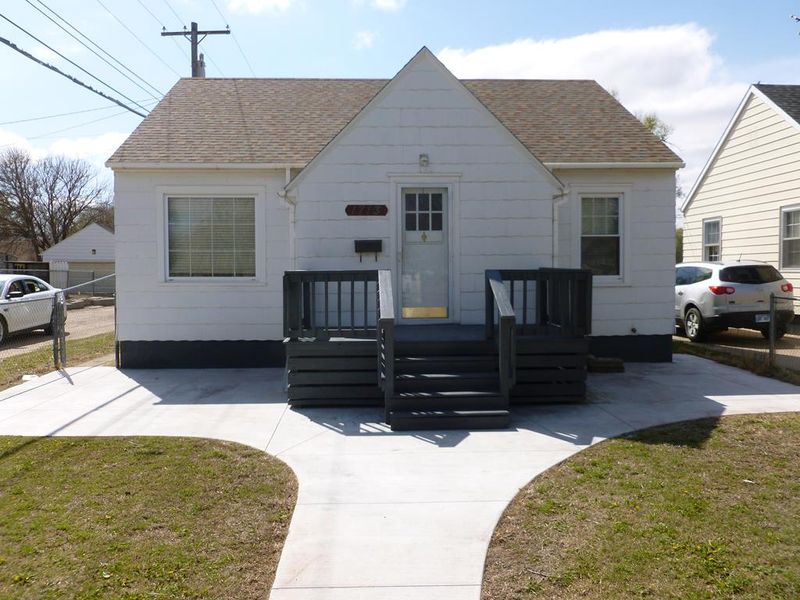 1713 Jackson St, Great Bend, KS 67530