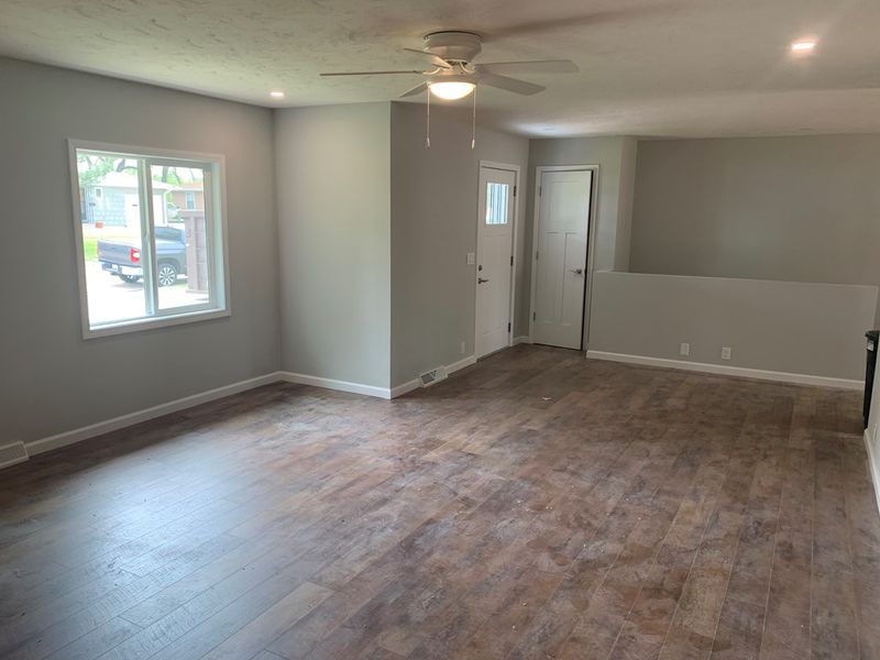 1003 E Beloit Ave, Salina, KS 67401
