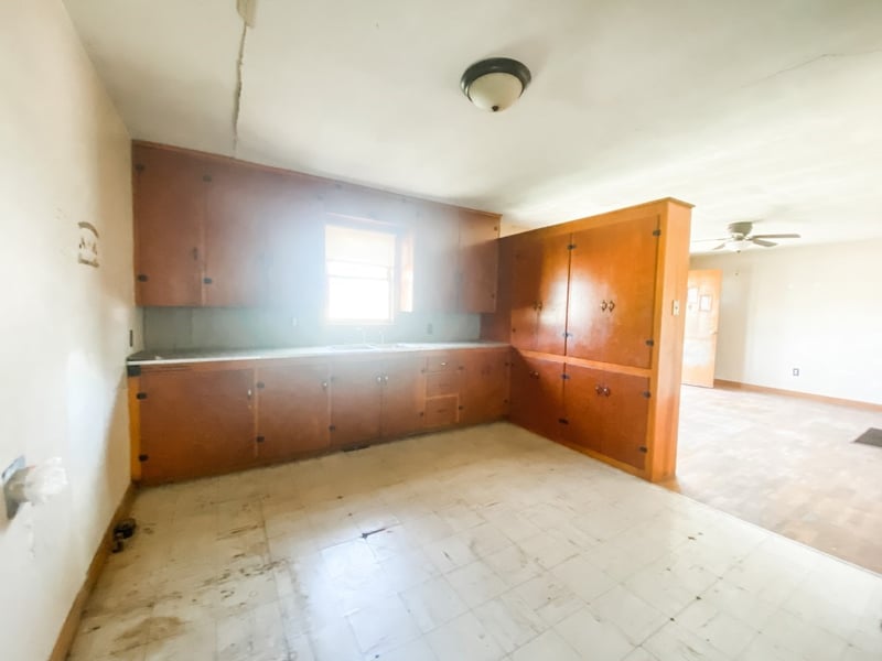 201 W First, Tescott, KS 67484
