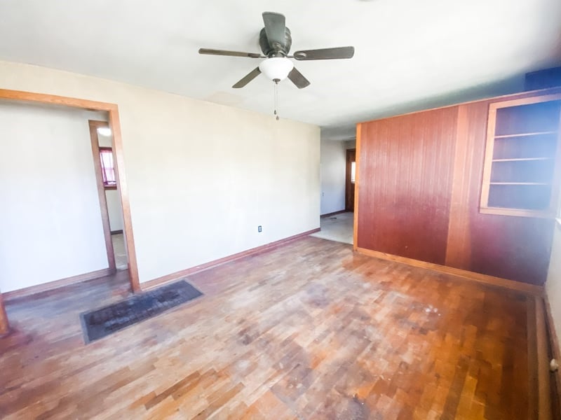 201 W First, Tescott, KS 67484