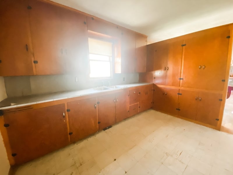 201 W First, Tescott, KS 67484