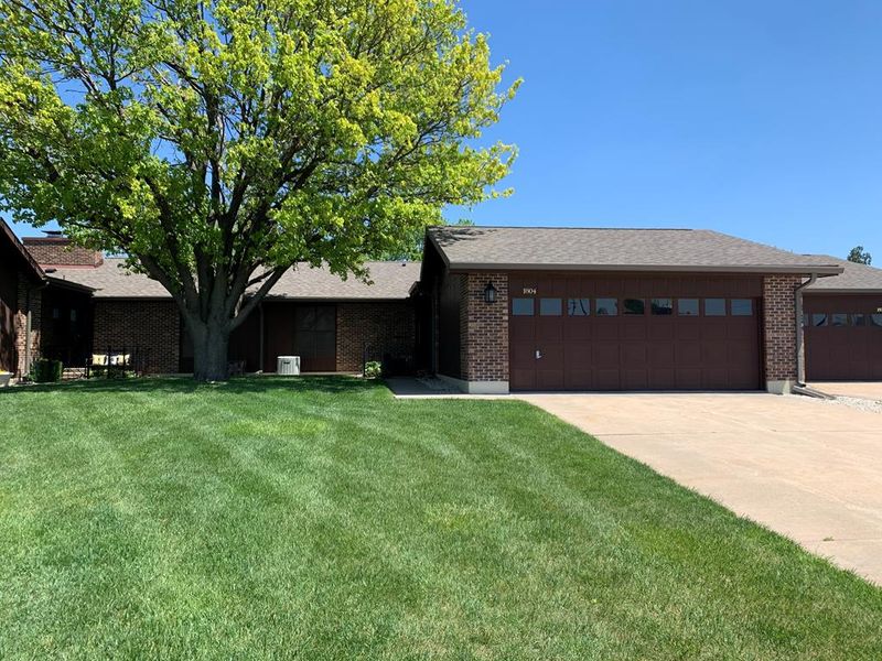 1804 Apollo, Great Bend, KS 67530