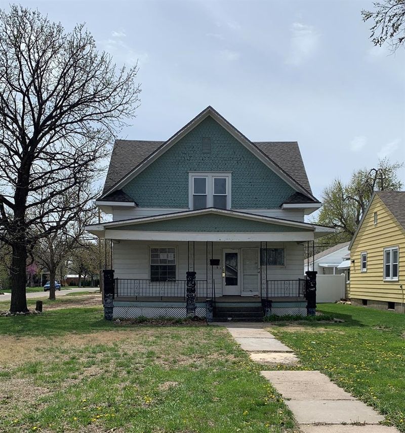 2901 16th St, Great Bend, KS 67530