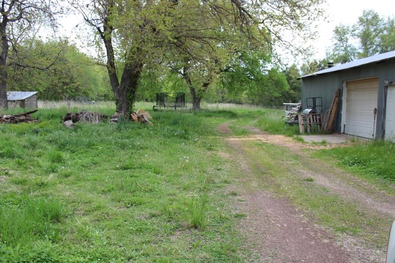 0000 W 7th St, Solomon, KS 67480