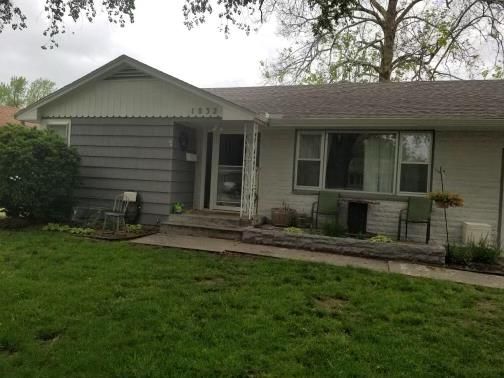 1832 Larson St, Salina, KS 67401