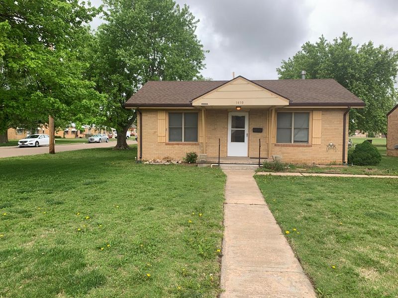 1450 18th St, Great Bend, KS 67530