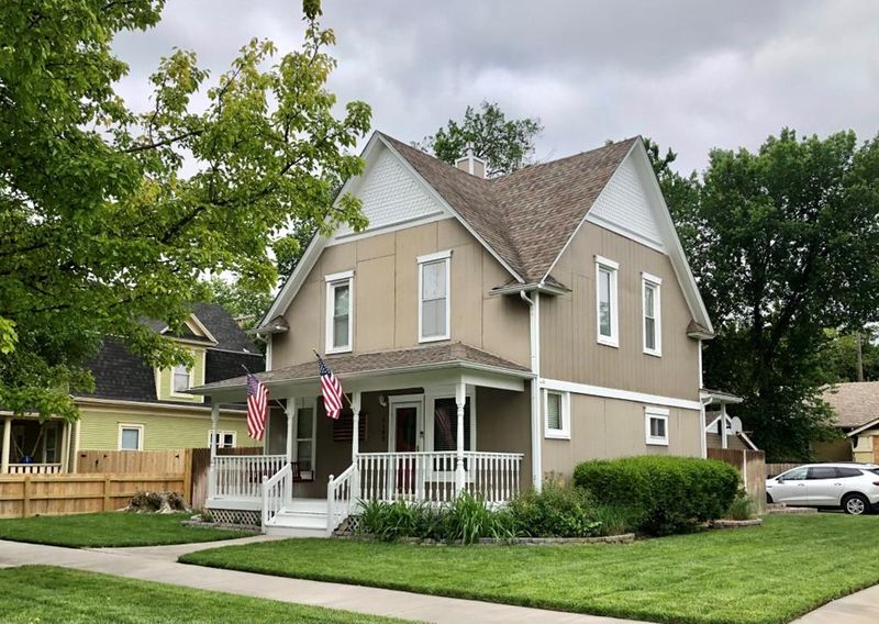 1102 Highland Ave, Salina, KS 67401