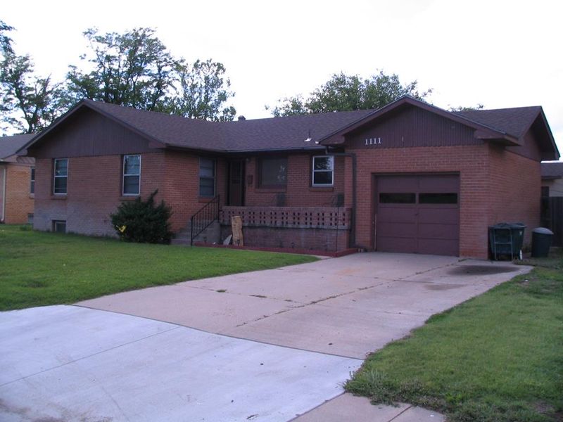 1111 Warner Rd, Great Bend, KS 67530