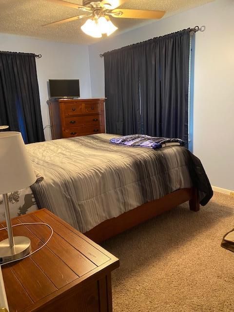 2114 San Domingo St, Great Bend, KS 67530