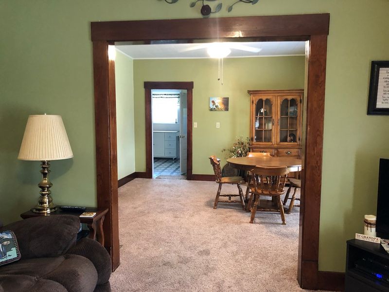 322 E 2nd St, Hoisington, KS 67544