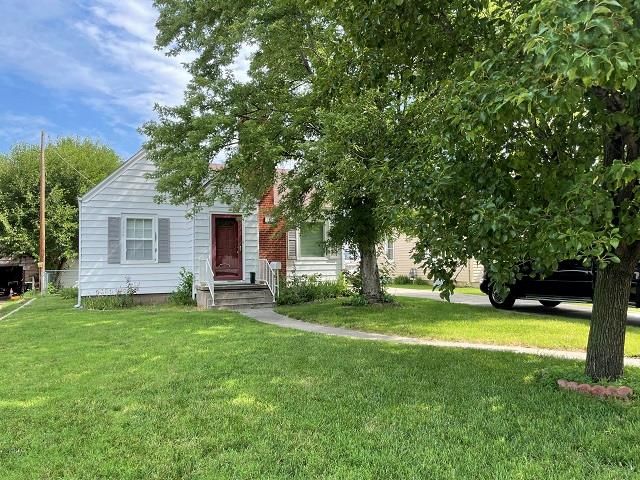 3106 17th, Great Bend, KS 67530